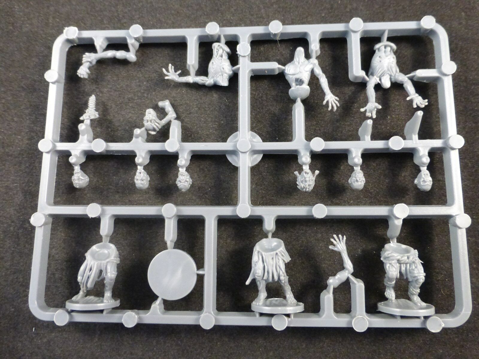 Plastic Frame Undead Zombies Plastic Frame Undead Zombies